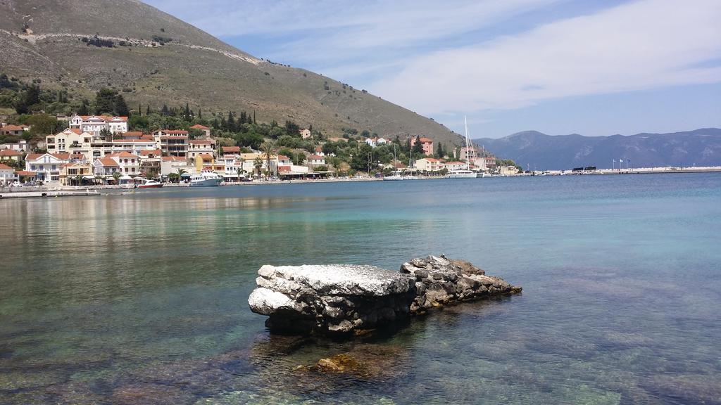 Olive Bay Hotel Agia Efimia Esterno foto