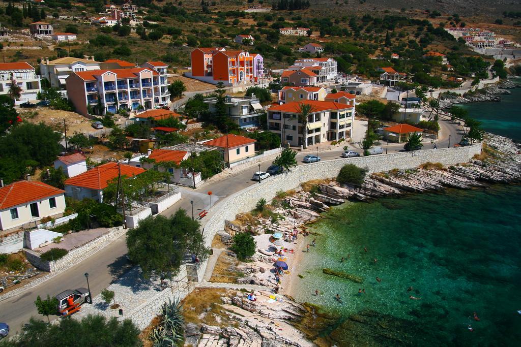 Olive Bay Hotel Agia Efimia Esterno foto