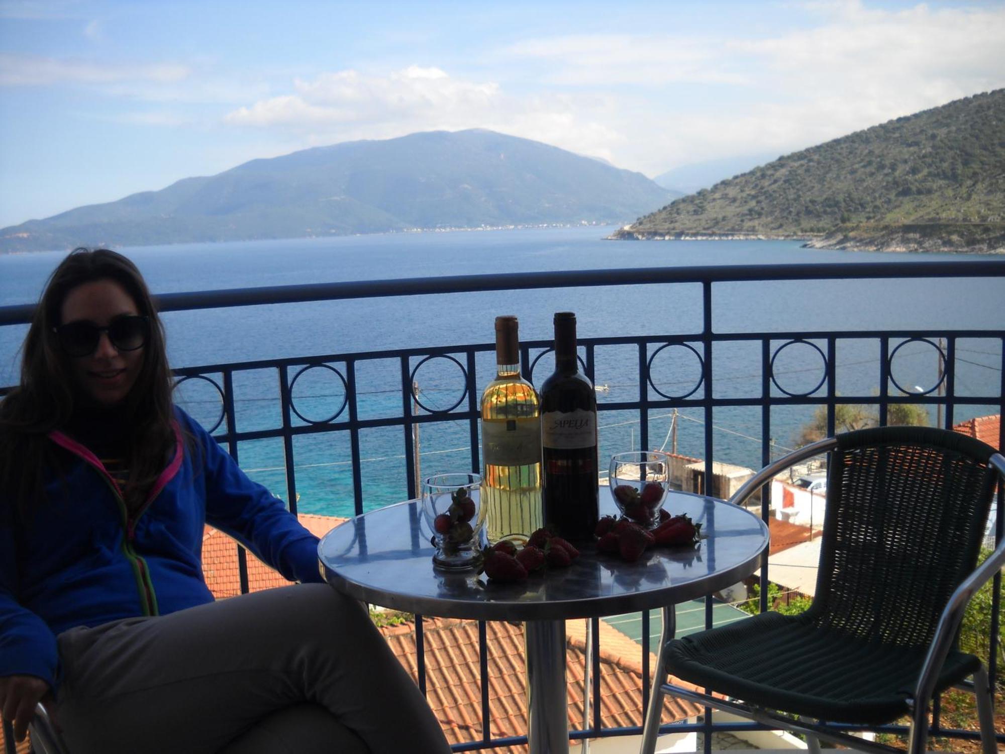 Olive Bay Hotel Agia Efimia Esterno foto