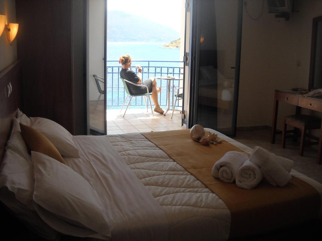 Olive Bay Hotel Agia Efimia Camera foto